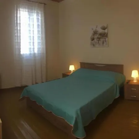 Kontos-traditional House In Ándros